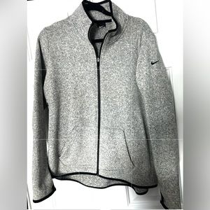 Women’s Nike Zip Up Jacket XL warm